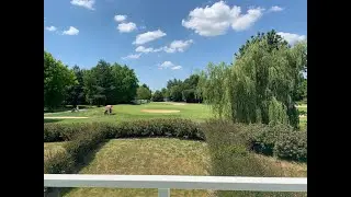 Maison &agrave; vendre avec vue sur parcours de golf.