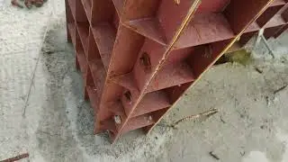 Sealing the base of the board before casting the column#reelschallenge #construction #civil 