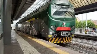 Treni in transito alla stazione Milano Certosa, tram e treni merci, Italo, Freccia Rossa, Regionale