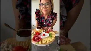 How to Build a Simple and Beautiful Charcuterie Board ✨Cheese Board Ideas 🧀