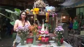 Thai-Chinese Fusion Spirit House