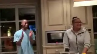 Kylian mbapp&eacute; et sa famille