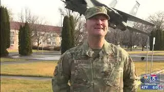 Последние истребители F-15 Eagle завершили руление на аэродроме Кингсли-Филд.