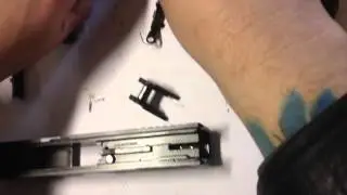 Démontage glock pièces percuteur carcasse culasse