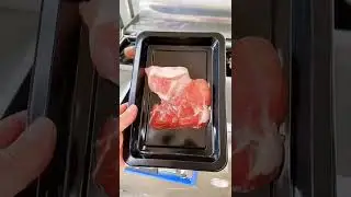 Automatic meat plate vacuum sealing machine plate meat vacuum sealing video