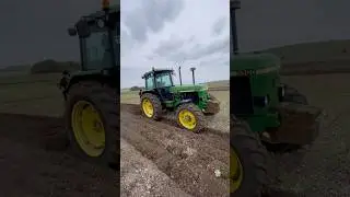 John Deere 3050 at a recent ploughing match #johndeere #classictractor #ploughing #farming