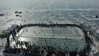 Ice-hockey stars support climate with Lake Baikal game