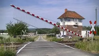 Spoorwegovergang Othfresen (D) // Railroad crossing // Bahn&uuml;bergang