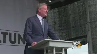 De Blasio Chastised For Leaving New York After Cop&rsquo;s Murder