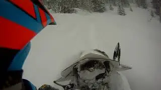 badass 17 year old bondocking and blowing a belt on 2011 skidoo 800