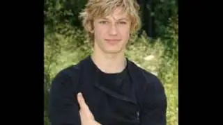 alex pettyfer