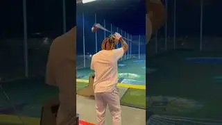 In motion&hellip;.that&rsquo;s tough 🥶🔥 #golf #snappygilmore