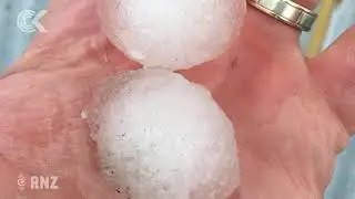 Weather: Timaru battered by hailstorm
