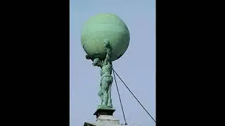 Concave Earth maps and Atlas statues /Paleis op de Dam in Amsterdam