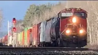 CN 2976 Southbound on Thanksgiving at MP 437.70 in Bennett, WI on the Superior Sub.