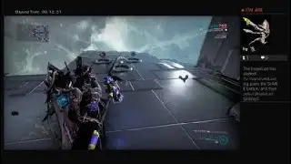 Trinity tank build in combat against level 165 enemies (not showing mods)