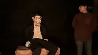 Dancing Giant Puppet Animated Prop