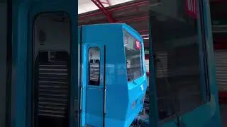 Tren alstom NS-74 P3017 (decimos&eacute;ptimo overhaul) saliendo de estaci&oacute;n pedrero L5..
