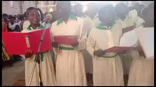 indirimbo yashimishije abakristu muri Paruwasi ya Rambura