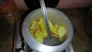 Dahi k aloo ki recipe 🤤🍜😋#cookingfood #food #minivlog #mycooking 