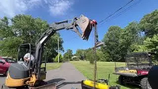 Champion 37 ton splitter breaks!! A trip to the emergency room, Then to ICU in the driveway￼?