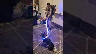Monsterpalooza #ghostbusters #ghostbusterscosplay #cosplay #protonpack #neutronawand #protonstream