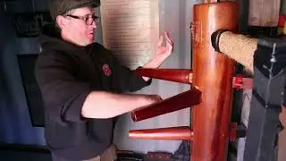 Wing Chun Wooden Dummy Free Flow Kicking Emphasis.