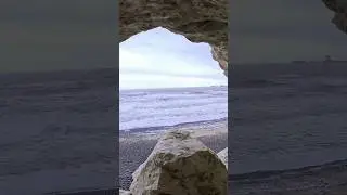 Secret cave at the White Cliffs of Dover 🇬🇧 #shorts #secret #trailrunning #england