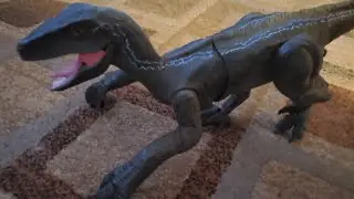 Wyatt's Toy Review: Velociraptor Remote Control 😎