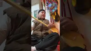 Then Thắng h&aacute;t then l&agrave;m lễ ng&agrave;y 25/11