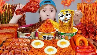 Острая лапша и жареная курица Mukbang Fire из магазина быстрого питания EATING by HIU 하이유