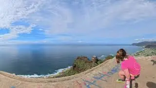 This View Made the Puʻu O Hulu Hike Worth It 🌄 | Hawaiʻi in 360&deg;