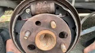 How to change break pads on Toyota Corolla 