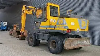 JCB JS 130 W