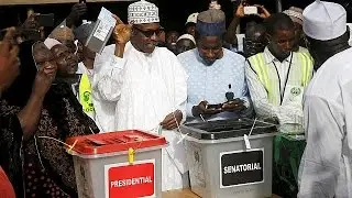 Nigeria election extends to a second day after technical issues