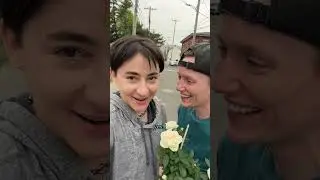 🏳️&zwj;🌈I gave my nonbinary partner @adesso.laurenzo  roses🌹   #lgbtq #shorts 😍 Follow me @barrierose ​