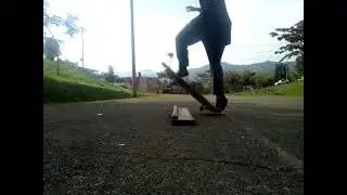 APRENDIENDO A SALTAR #skate @serlua&iquest;como lo mejoro?