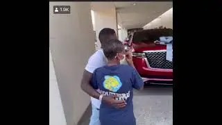 #BoosieBadazz Surprises His Mama With A New Car & She Ask Do It Got A Car Note 📝🤣💙