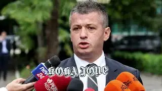 Jep dor&euml;heqjen drejtori i RTSH, Alfred Peza