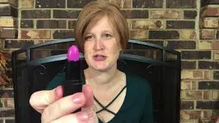 Lip Monthly Unbagging for October 2017- Wow!  That is Fuchsia
