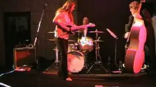 Katie Kern, Jan Jankeje, Will Lindfors Super Folk & Blues Trio Katie jestr Cloos