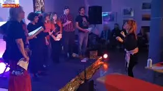 junge Welt Weihnachtsfeier! Russische Filmemacherin/Deutschland im Dialog/Coop Anti-War Cafe dabei !