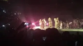 Rihanna - Pose (Live In Philly)