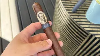 祝大家新年快乐！Caldwell Last Tsar 公牛雪茄品吸评测