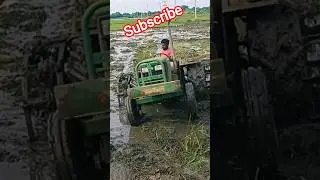 John deer tractor struck in deep mud but driver driving skills is different #tractor #viralvideo #yt