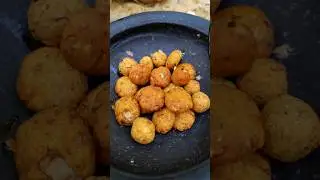 I made an amazing tea time special from jackfruit seeds😋 #jackfruitwada #villagewade #foodie #shots