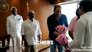 Hyderabad Cricket Association Ka Election Jeetne Ke Bad Former Captain Md Azheruddin KTR Se Mile....