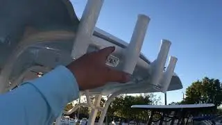 Robalo R242 2018 ice blue