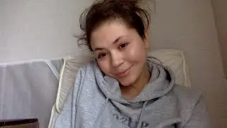 Authors reading bu Alina Ross