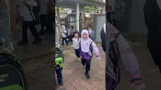 When Afiya & Afina finds Mummy Daddy after school ! #13Jan2026